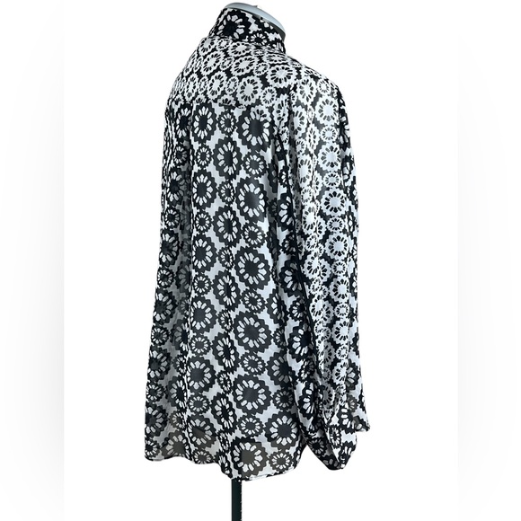 Lane Bryant Women’s Sheer Button Down Blouse with Neck Tie Size 18/20 - Picture 6 of 9